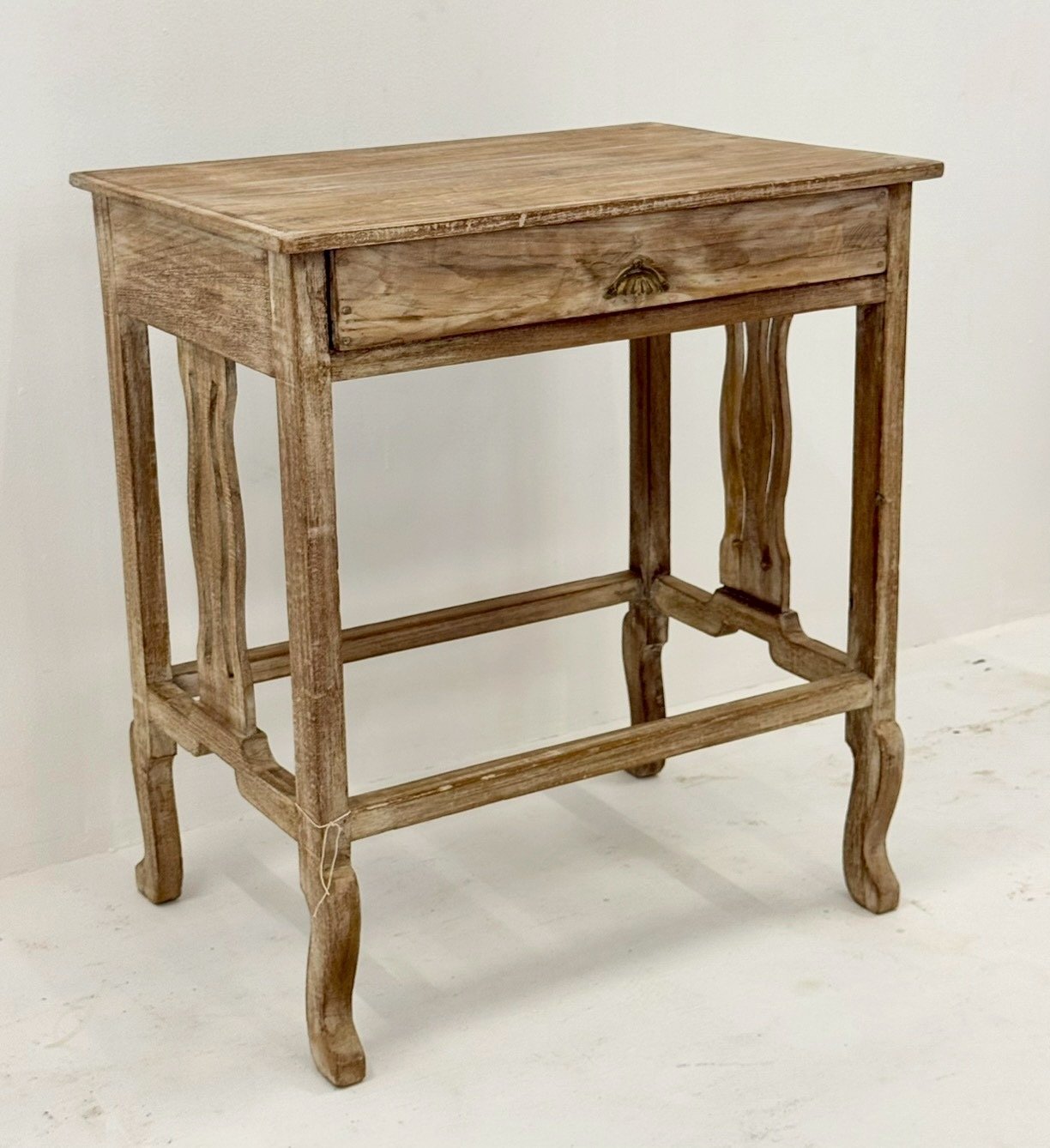 Single Drawer Bedside – Rustic Side Table Bedroom with Weathered Wood Finish - RIVO HOMES