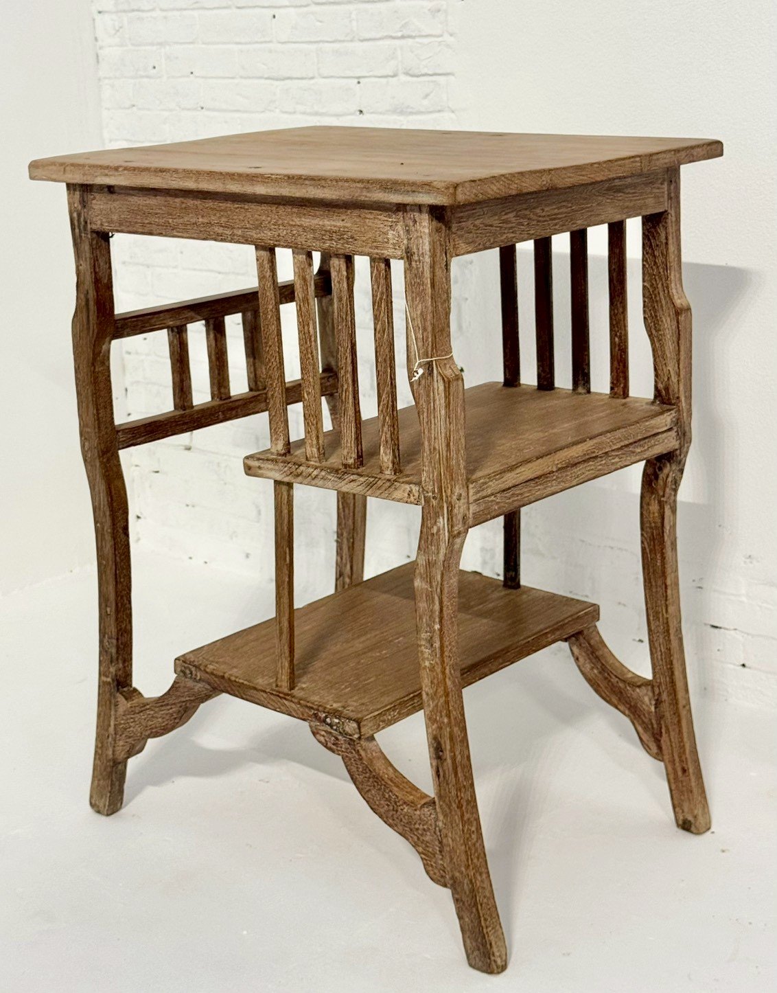 Slatted Back Multi tier Side Table – Rustic Telephone Stand Table with Offset Shelves & Curved Legs W53 x D40 x H68 cm - RIVO HOMES