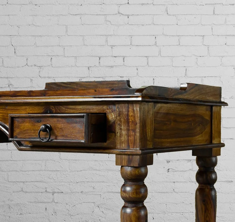  sleek silhouette desk