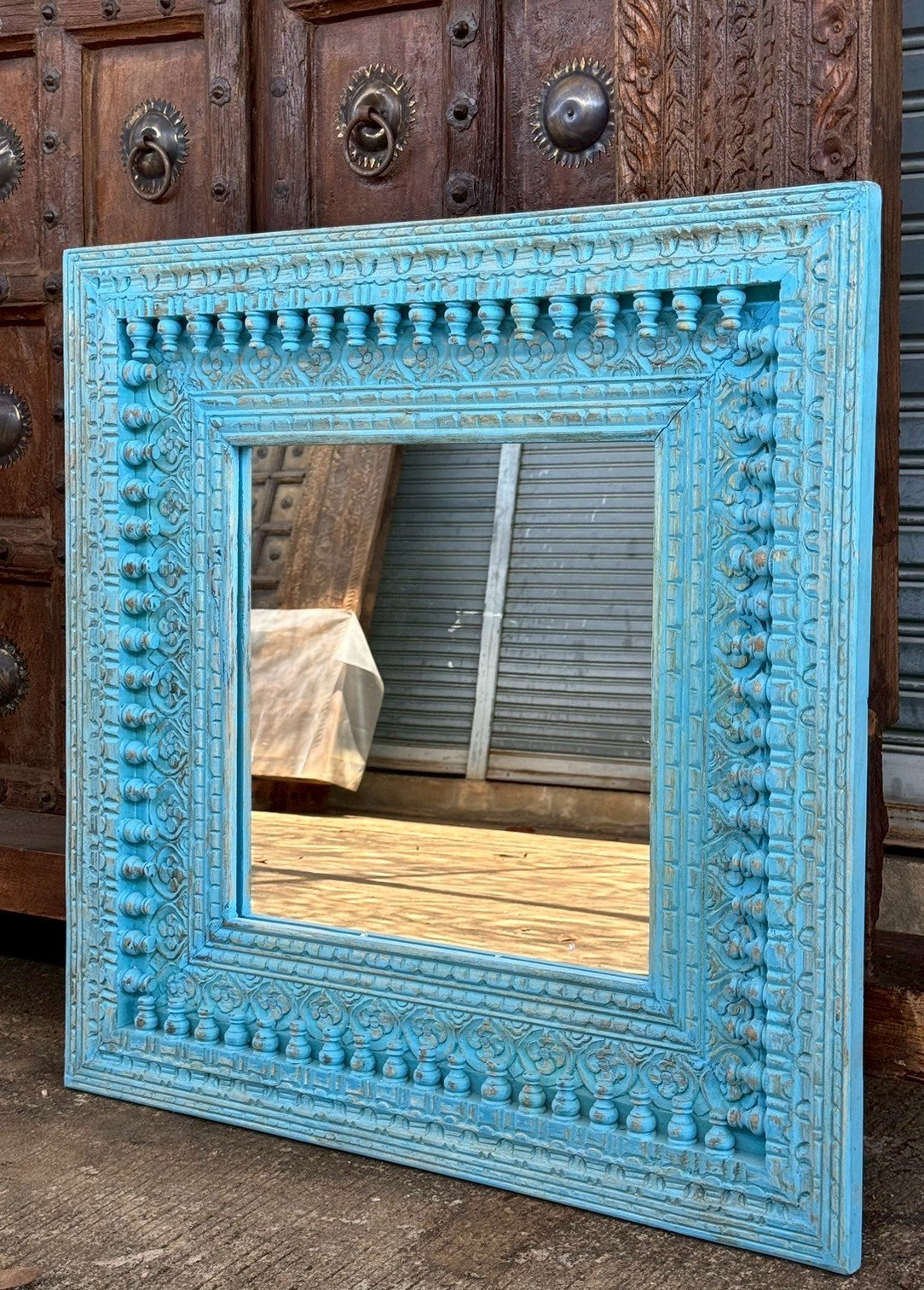 square frame mirror