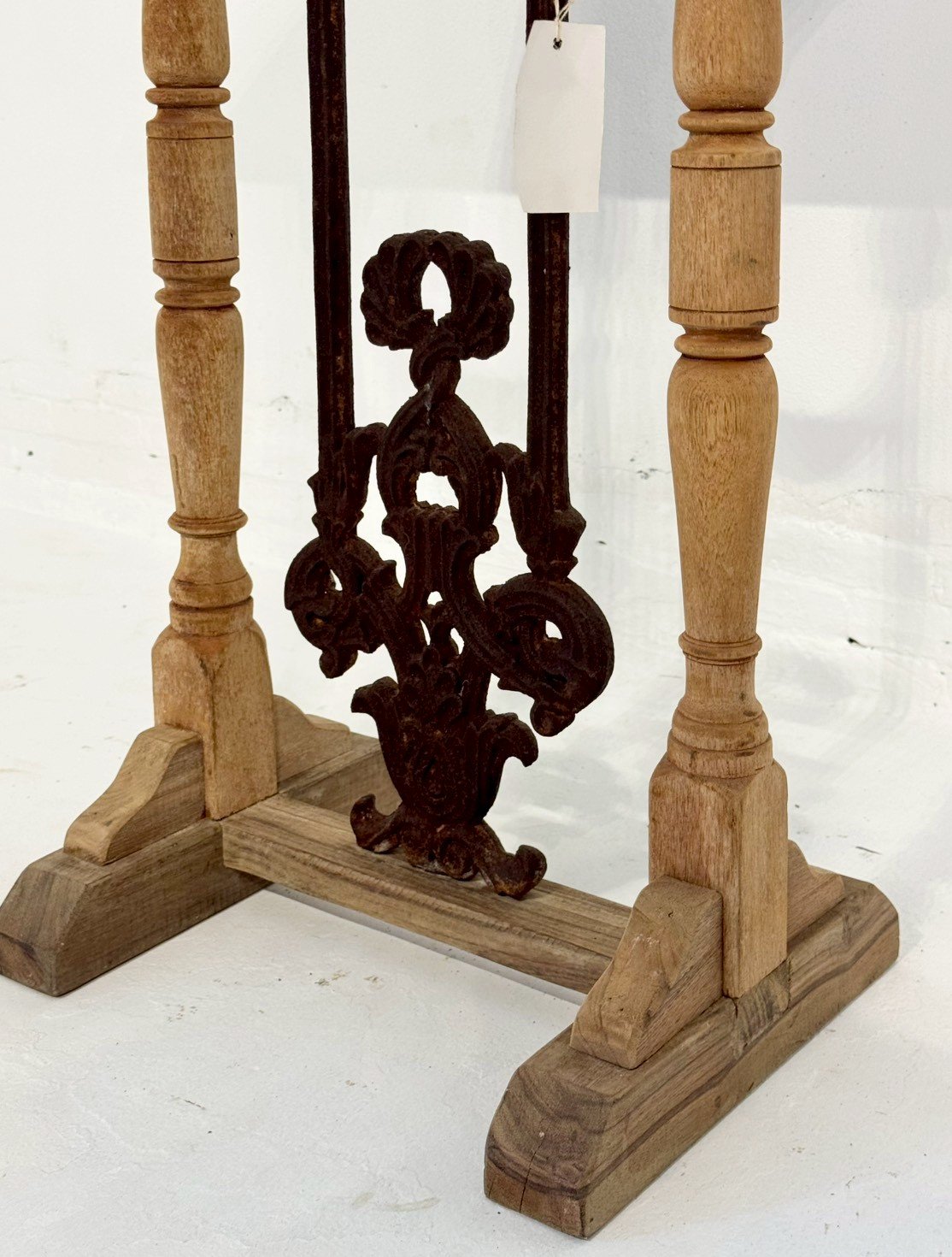 Stand Side Table – Tall Side Table with Hand-Turned Spindles and Carved Pendant W45 x D28 x H84 cm - RIVO HOMES
