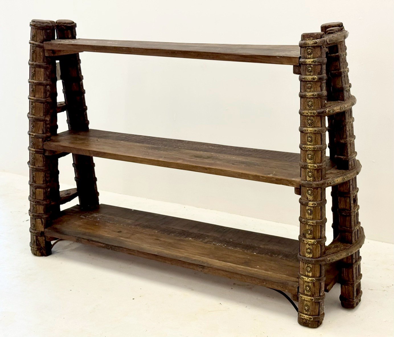 Stanza Antique Rack – Hand-Carved Wooden Rack with Three-Tier Open Display W165 × D46 × H110 cm - RIVO HOMES