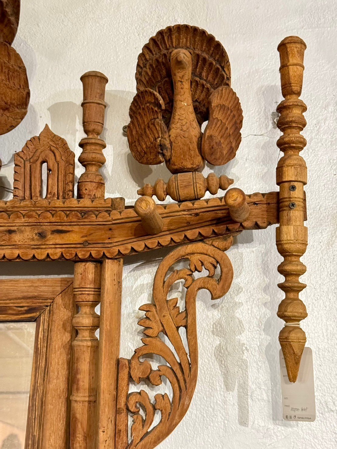 statement wall mirror