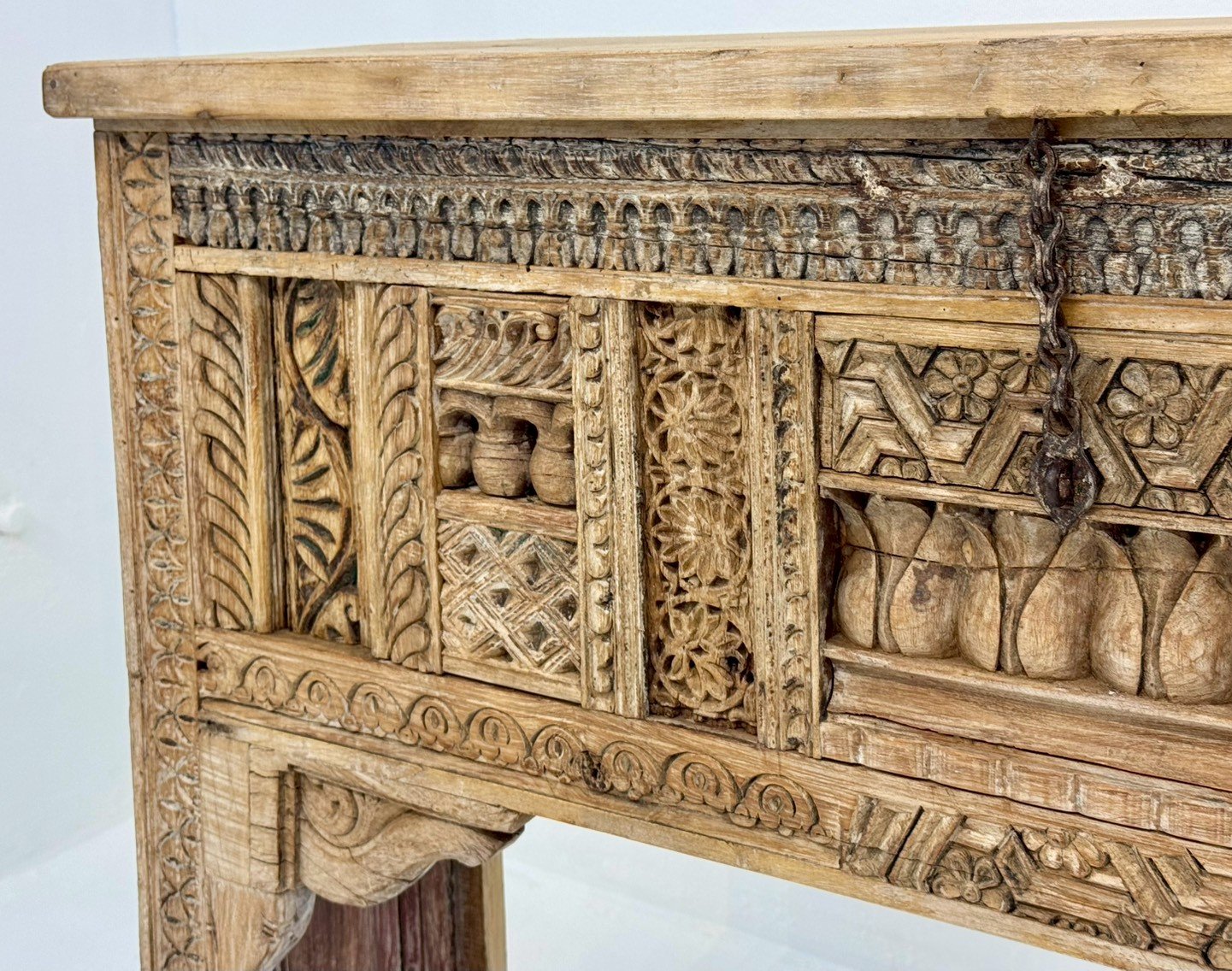 storage consoles