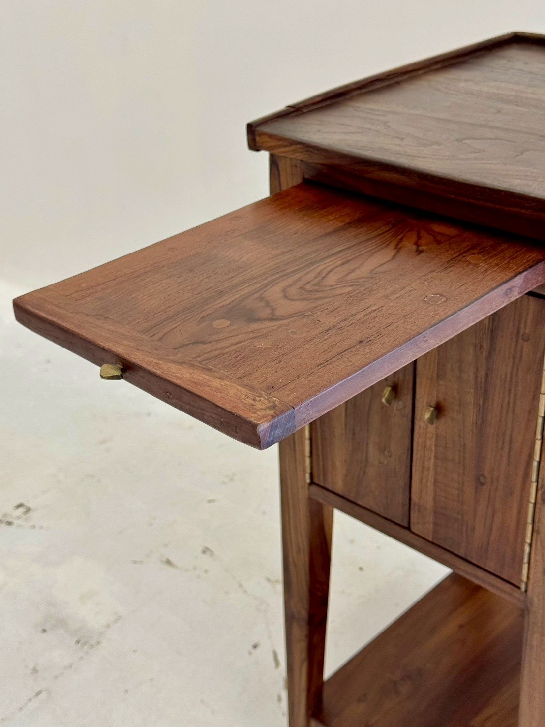  table with cabinet