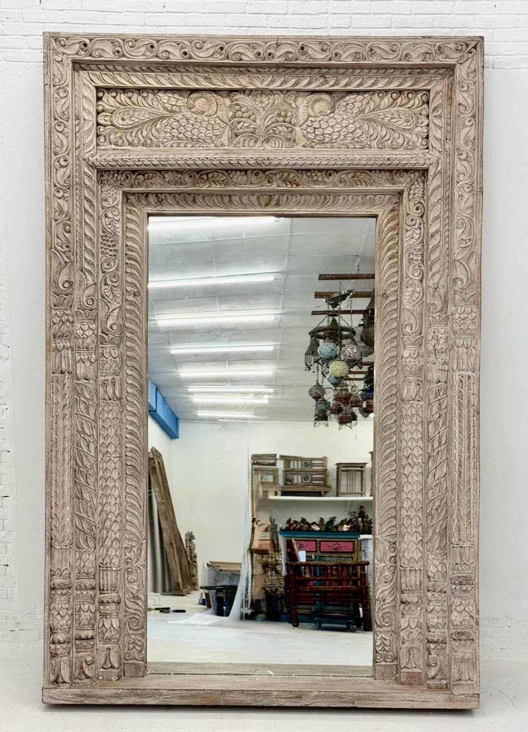 thick frame mirror