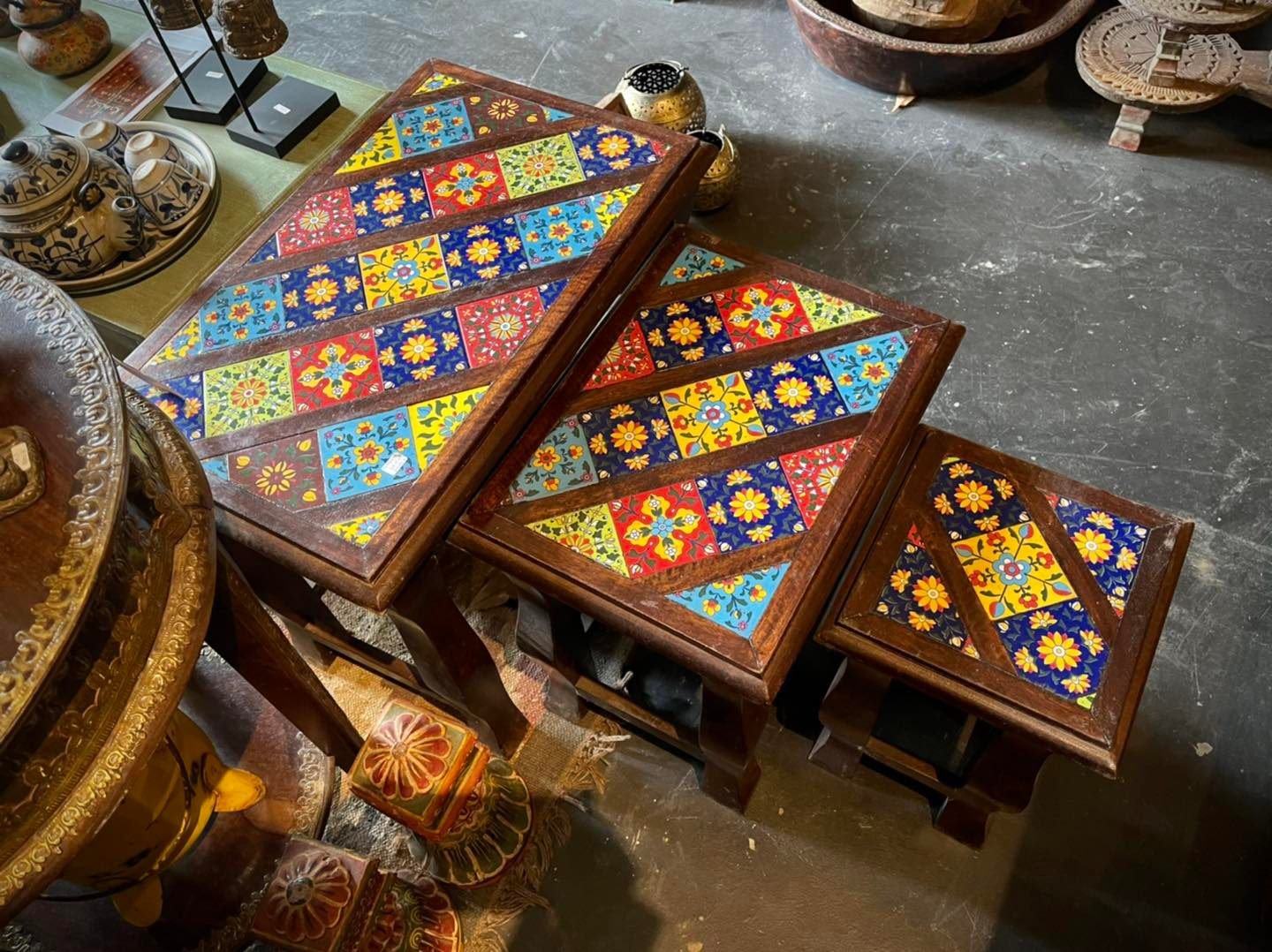 tile top table