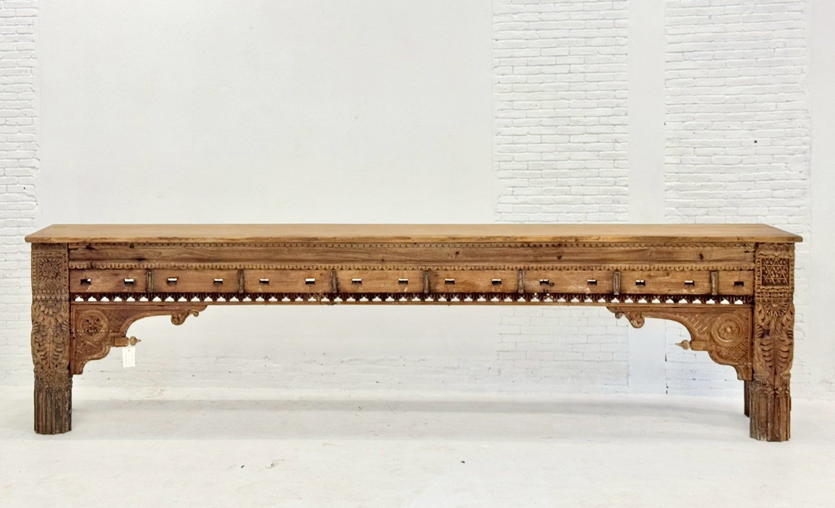 Traditional Console Table – Large Handcarving Console Table with Solid Wood Finish W349 x D49 x H92 cm - RIVO HOMES