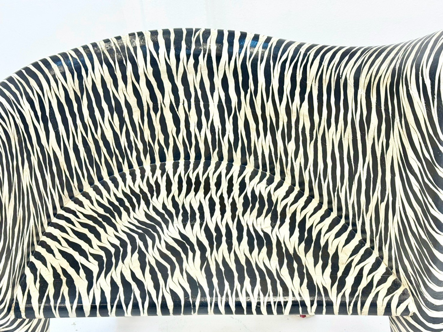 White Tiger Chair Set of 2 – Hand-Painted Antique Wooden Chairs with Black-and-White Tiger Pattern, Mango Wood, Painted Finish (95 × 72 × 95 cm) - RIVO HOMES