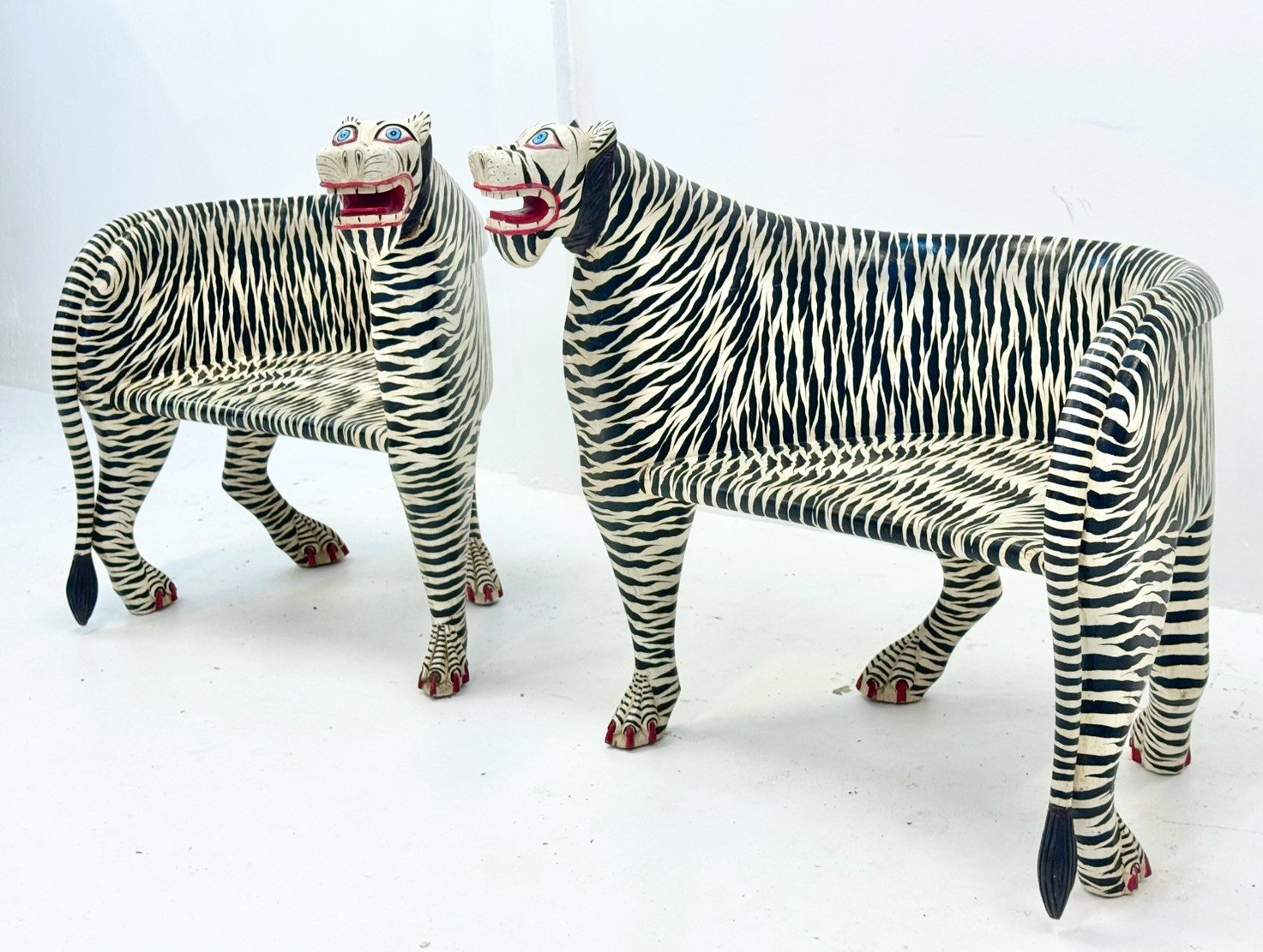 White Tiger Chair Set of 2 – Hand-Painted Antique Wooden Chairs with Black-and-White Tiger Pattern, Mango Wood, Painted Finish (95 × 72 × 95 cm) - RIVO HOMES