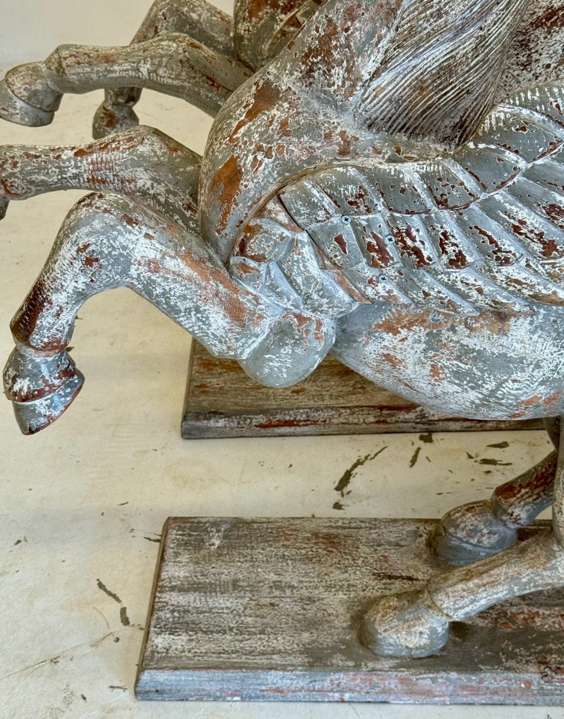 Wing Horse Hand Carved Statue – Pegasus Statue with Distressed Finish and Wooden Base W117 x D54 x H117 cm - RIVO HOMES