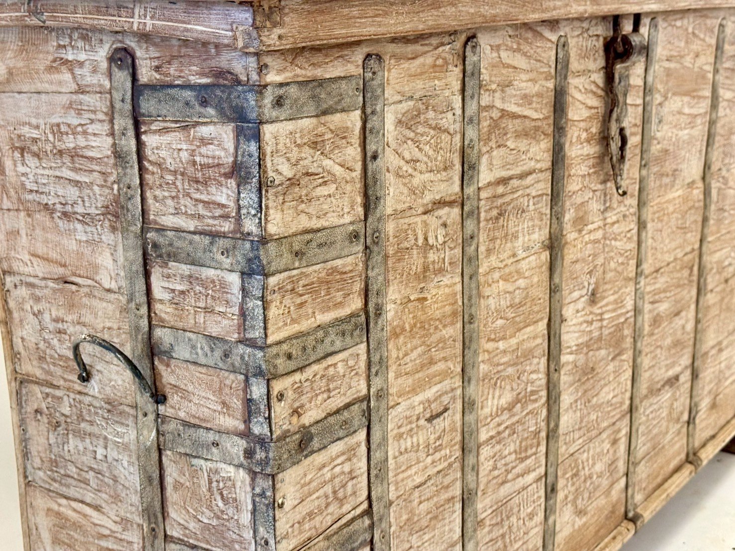 wooden trunks