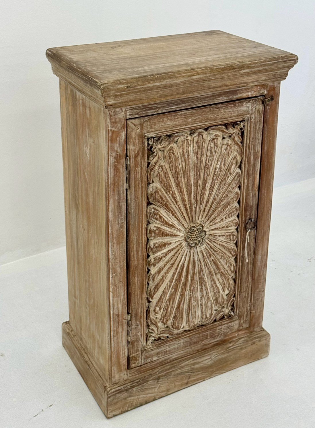 Wyoming Bedside Cabinet – Rustic Bedside Cabinet with Sunburst Carving W52 x D33 x H88 cm - RIVO HOMES